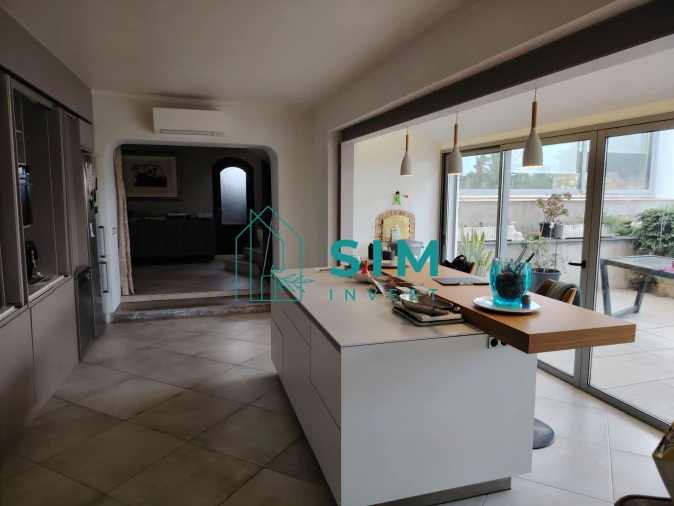 Moradia T4 para Venda em Quelfes Foto 65