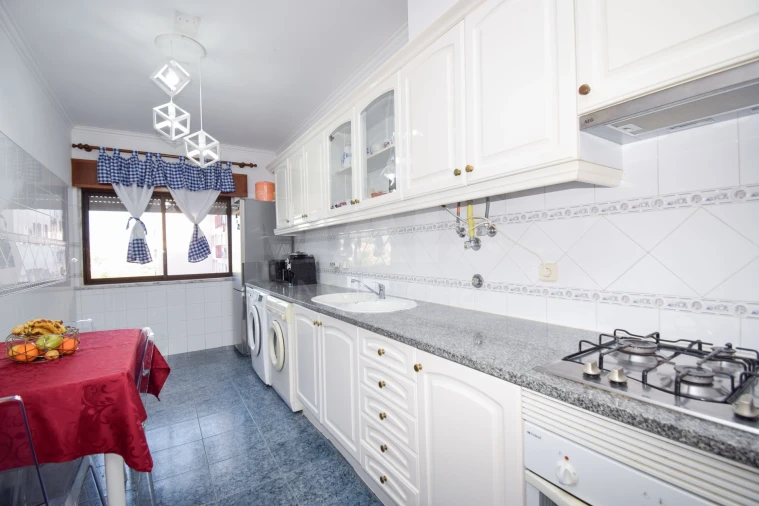 Apartamento T2 para Venda em Cacém e São Marcos Foto 3