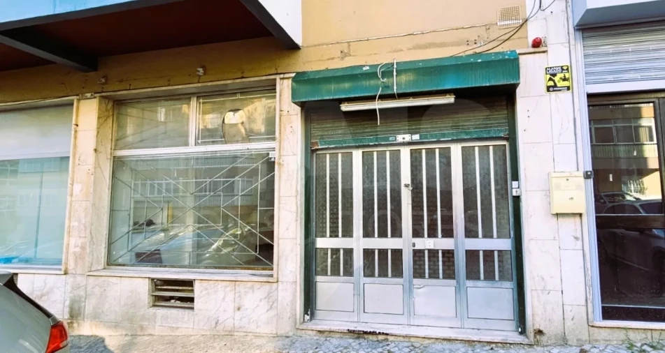 Loja para Arrendamento em Póvoa de Santa Iria e Forte da Casa Foto 7