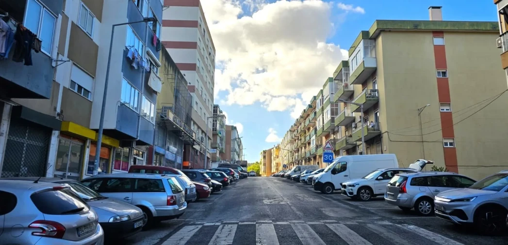 Loja para Arrendamento em Póvoa de Santa Iria e Forte da Casa Foto 8