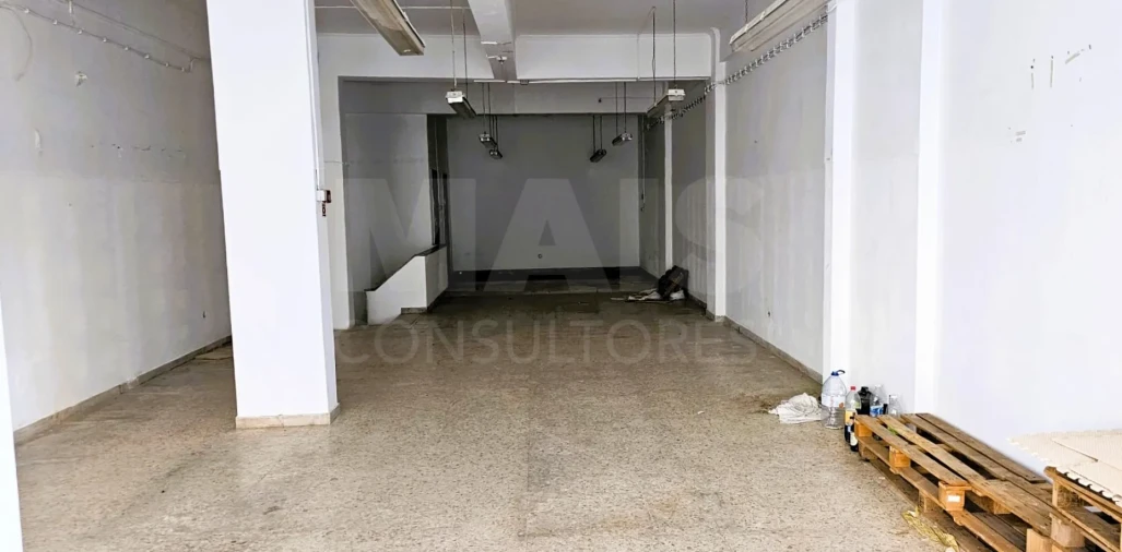 Loja para Arrendamento em Póvoa de Santa Iria e Forte da Casa Foto 4