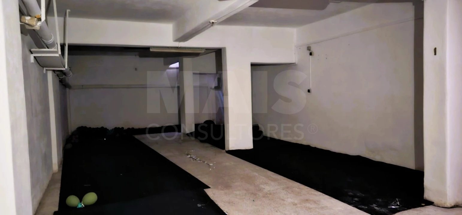 Loja para Arrendamento em Póvoa de Santa Iria e Forte da Casa Foto 2