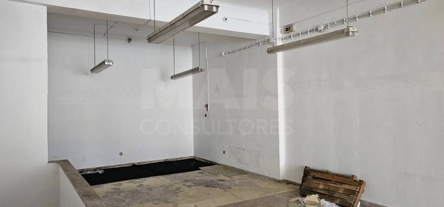 Loja para Arrendamento em Póvoa de Santa Iria e Forte da Casa Foto 3