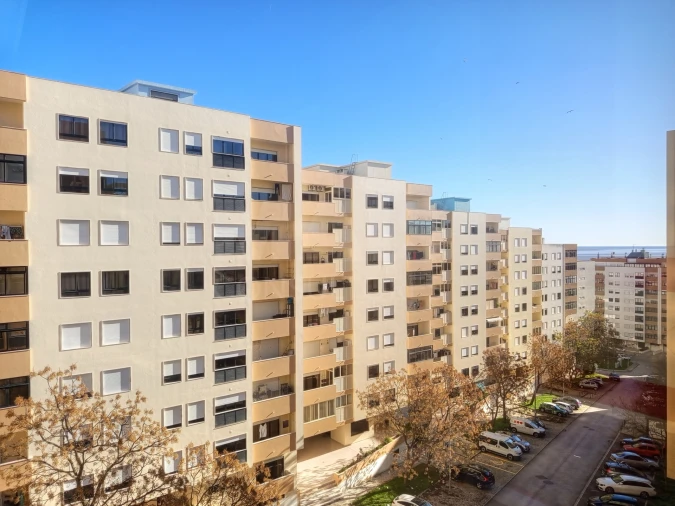 Apartamento T2 para Venda em Póvoa de Santa Iria e Forte da Casa Foto 5