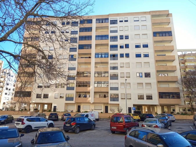 Apartamento T2 para Venda em Póvoa de Santa Iria e Forte da Casa Foto 9