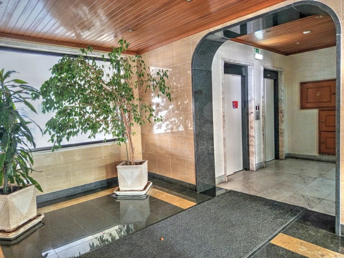 Apartamento T2 para Venda em Póvoa de Santa Iria e Forte da Casa Foto 11