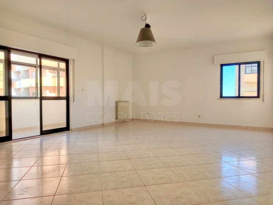 Apartamento T2 para Venda em Póvoa de Santa Iria e Forte da Casa Foto 6