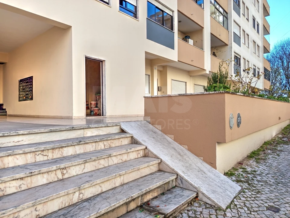 Apartamento T2 para Venda em Póvoa de Santa Iria e Forte da Casa Foto 10