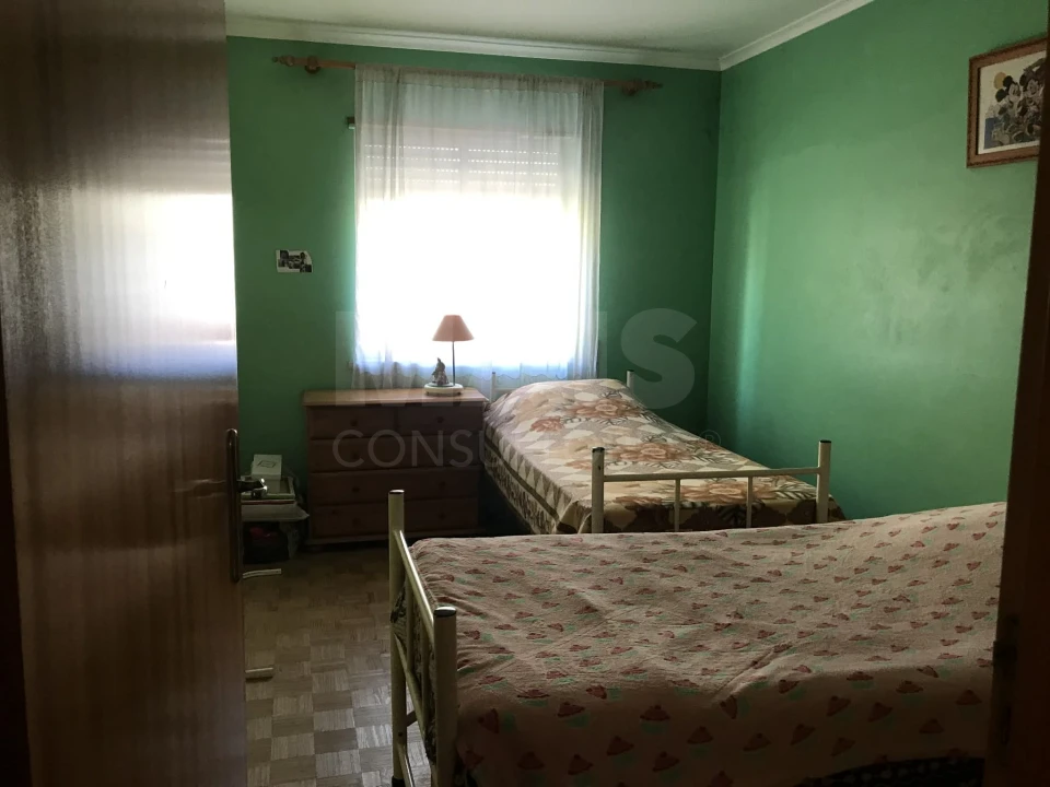 Apartamento T2 para Venda em Caparica e Trafaria Foto 4