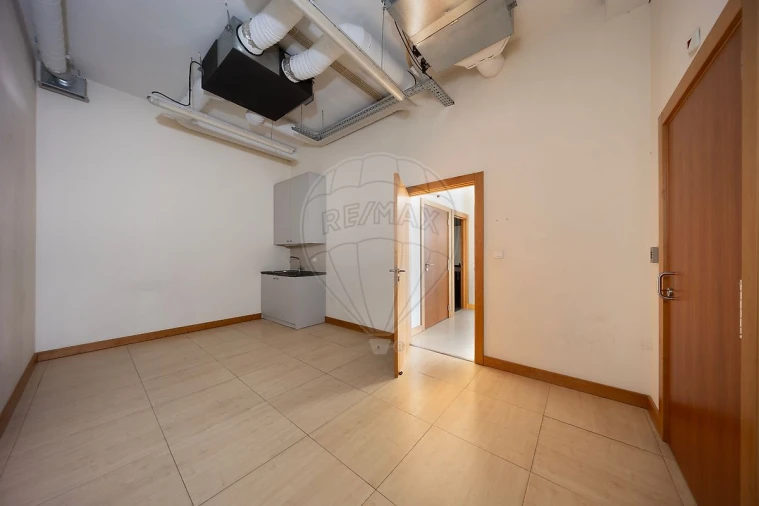 Loja para Arrendamento em Cartaxo e Vale da Pinta Foto 5