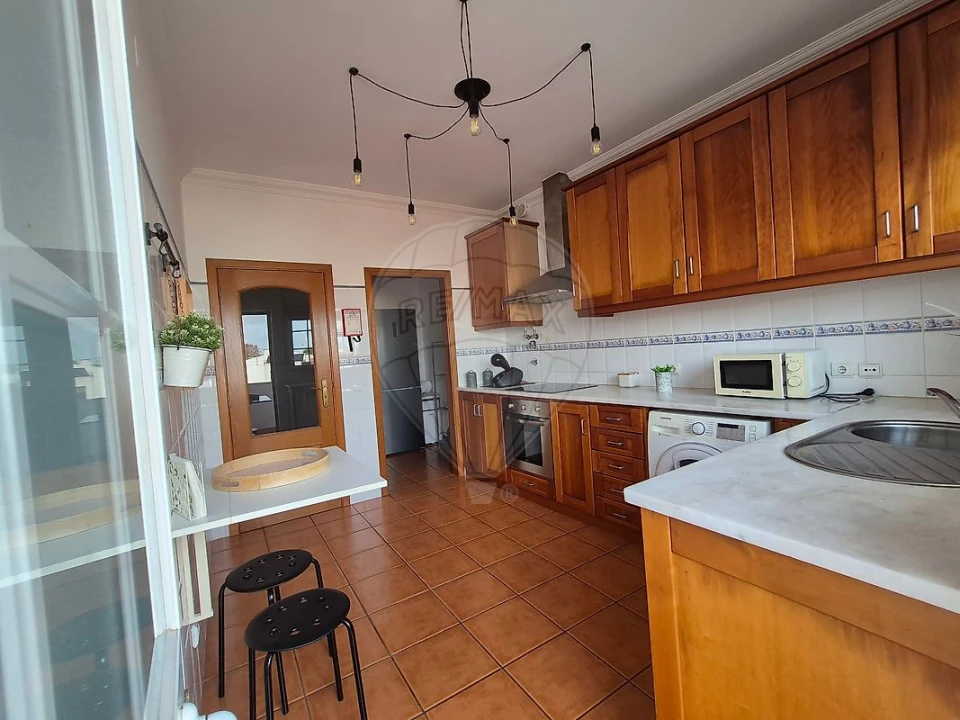 Apartamento T2 para Venda em Almeirim Foto 3