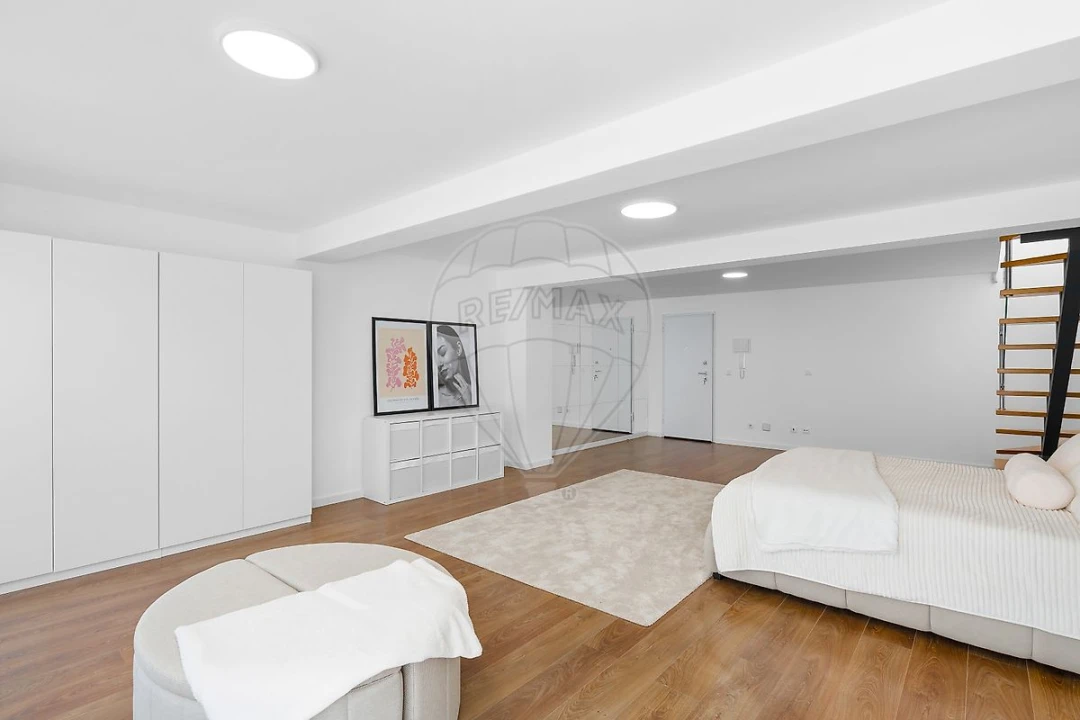 Apartamento T1 para Venda em Seixal, Arrentela e Aldeia de Paio Pires Foto 23