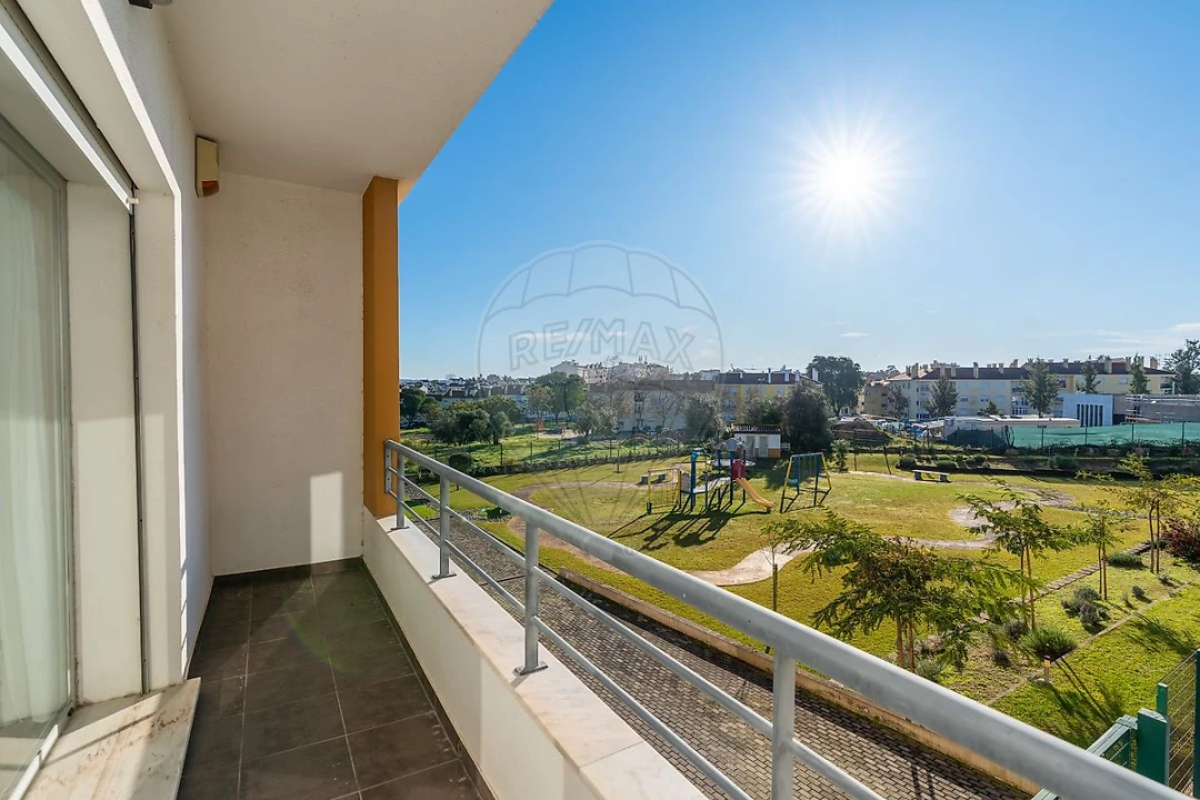 Apartamento T1 para Venda em Seixal, Arrentela e Aldeia de Paio Pires Foto 16