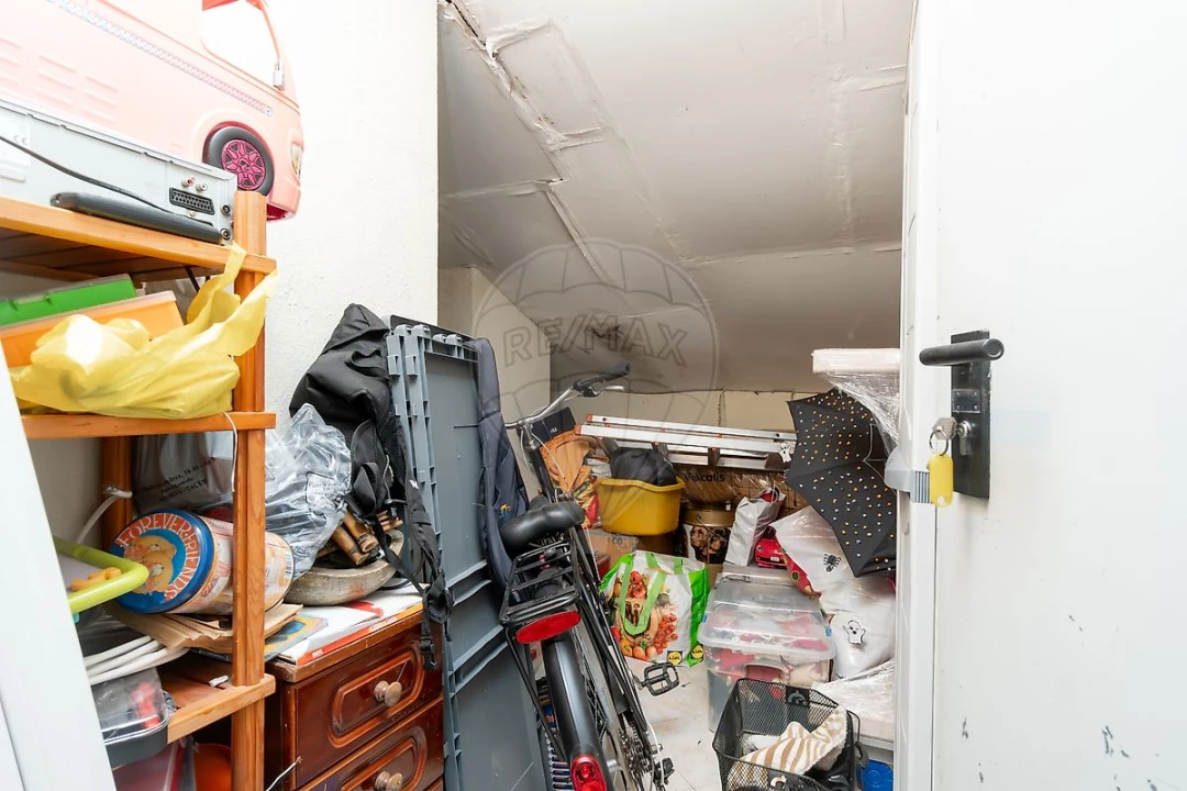 Apartamento T3 para Venda em Palhais e Coina Foto 26