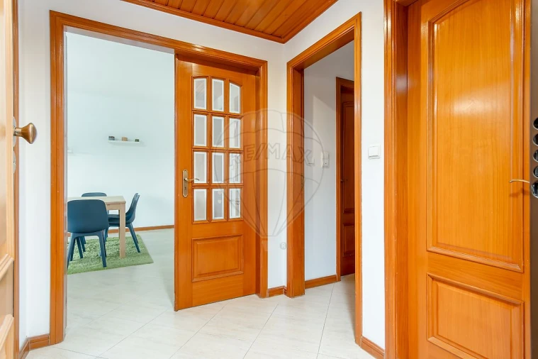 Apartamento T3 para Venda em Palhais e Coina Foto 9