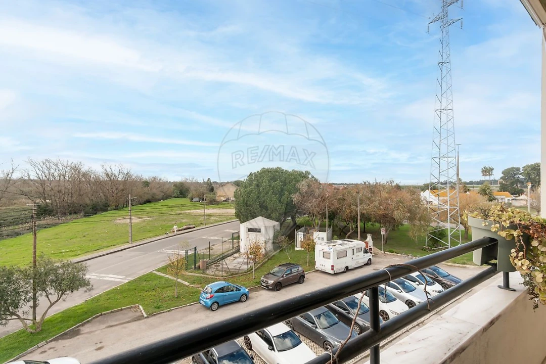 Apartamento T3 para Venda em Palhais e Coina Foto 8