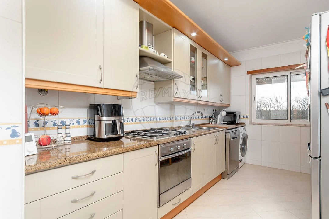 Apartamento T3 para Venda em Palhais e Coina Foto 11