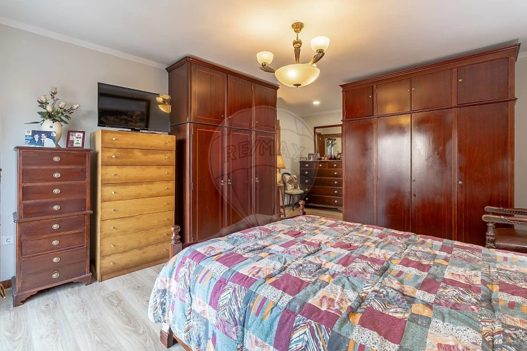 Moradia T2 para Venda em São Felix da Marinha Foto 14