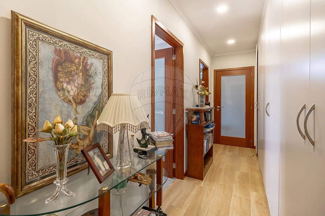 Moradia T2 para Venda em São Felix da Marinha Foto 10