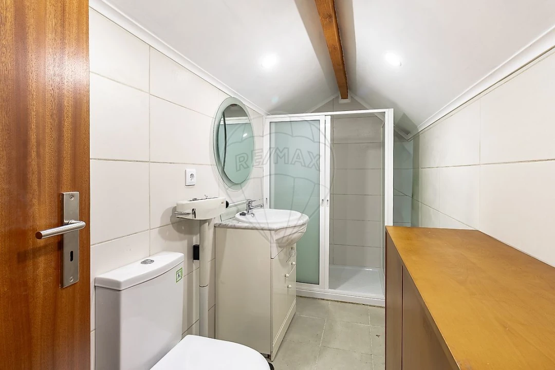 Moradia T2 para Venda em São Felix da Marinha Foto 18