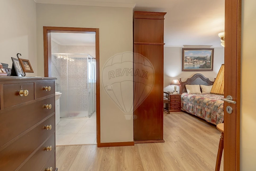 Moradia T2 para Venda em São Felix da Marinha Foto 15