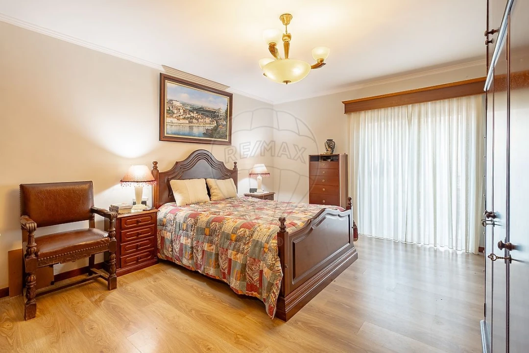 Moradia T2 para Venda em São Felix da Marinha Foto 12