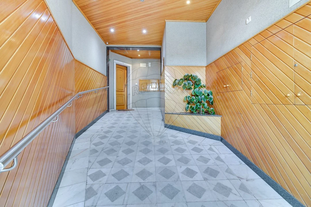 Apartamento T3 para Venda em Águas Livres Foto 26