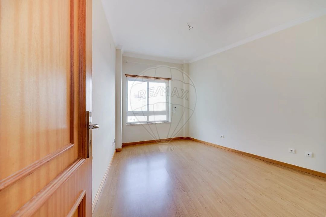 Apartamento T3 para Venda em Águas Livres Foto 10