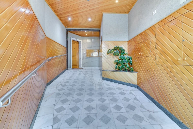 Apartamento T3 para Venda em Águas Livres Foto 26