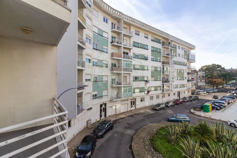 Apartamento T3 para Venda em Águas Livres Foto 32