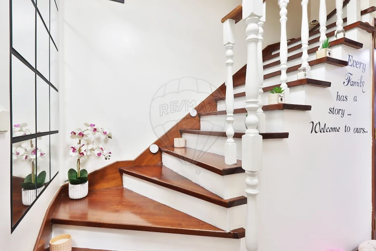 Moradia T3 para Venda em São Domingos de Rana Foto 16