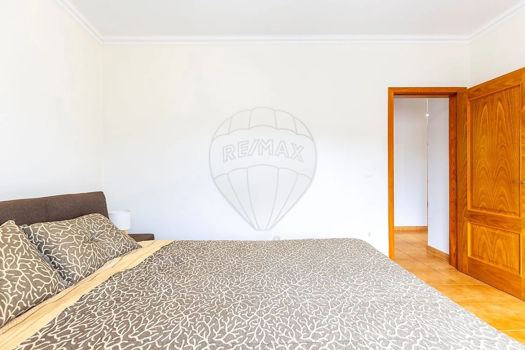 Moradia T3 para Venda em Carvoeira e Carmões Foto 25