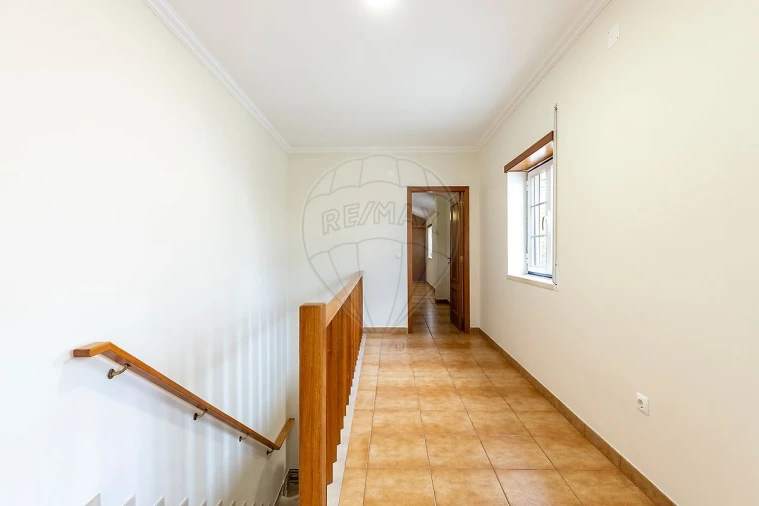 Moradia T3 para Venda em Carvoeira e Carmões Foto 18