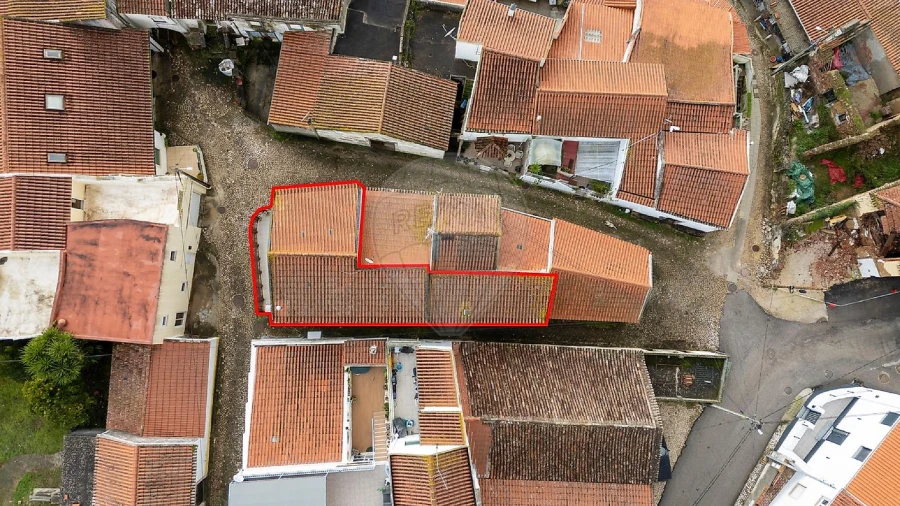 Moradia T3 para Venda em Carvoeira e Carmões Foto 27