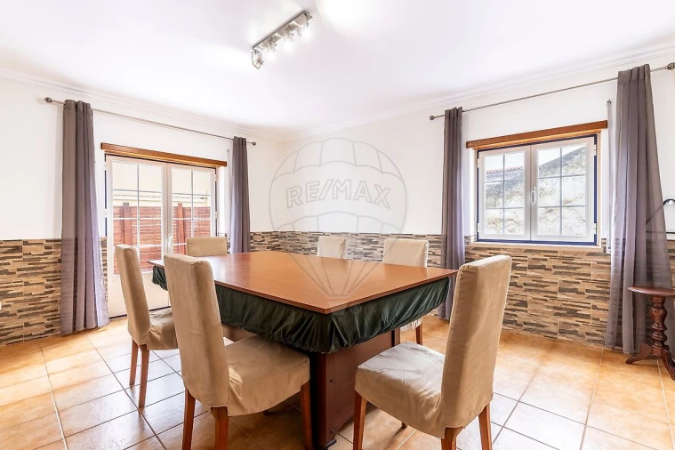 Moradia T3 para Venda em Carvoeira e Carmões Foto 5