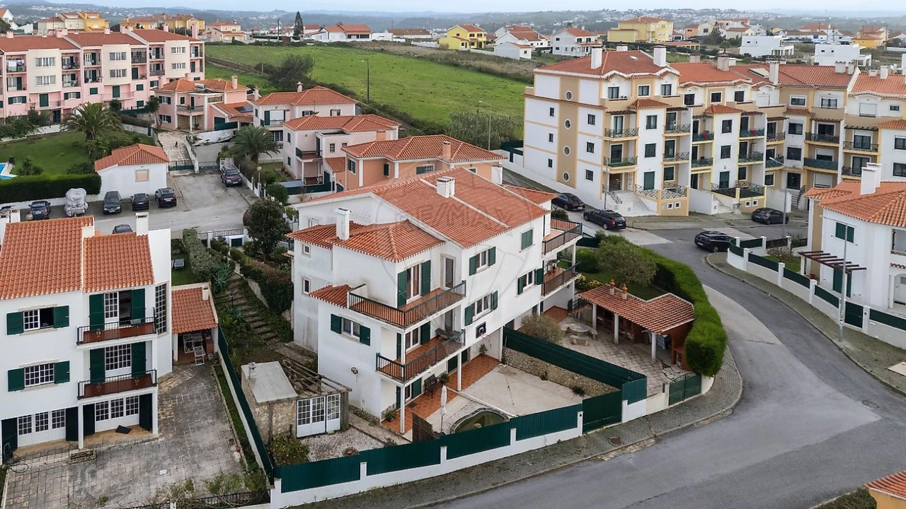 Moradia T4 para Venda em Ericeira Foto 44