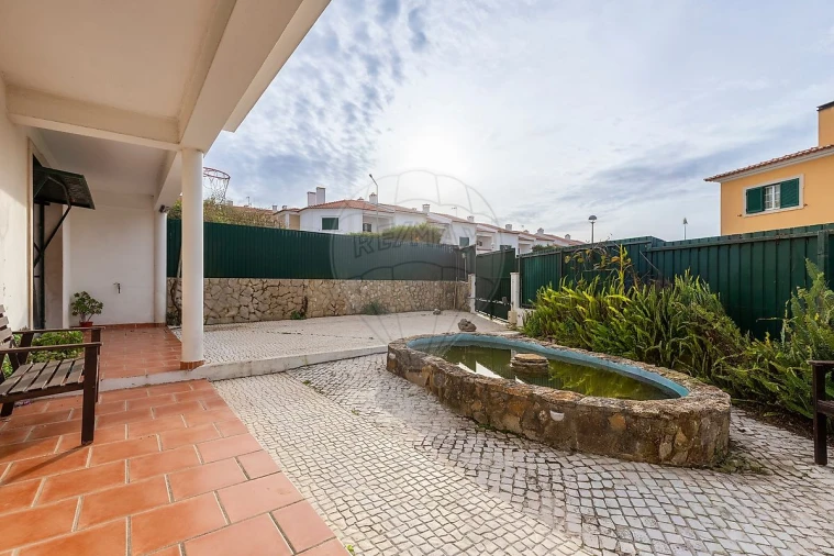 Moradia T4 para Venda em Ericeira Foto 38