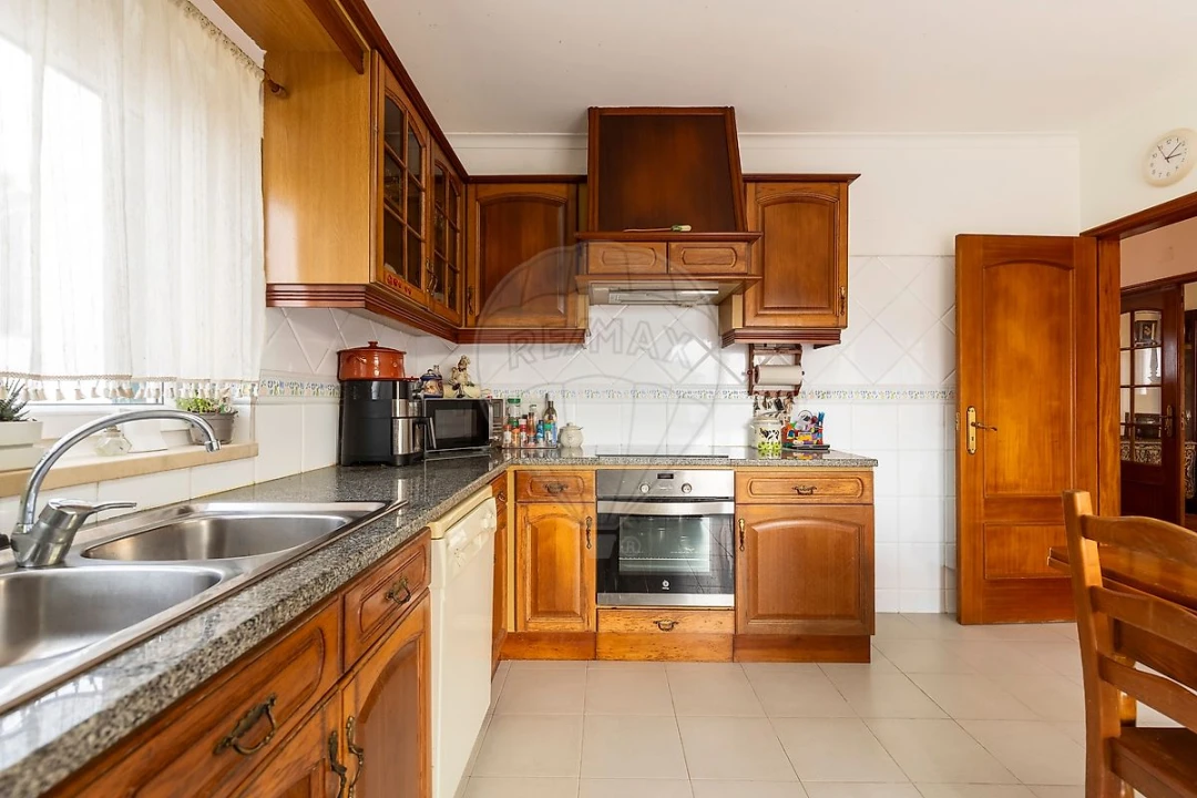 Moradia T4 para Venda em Ericeira Foto 10