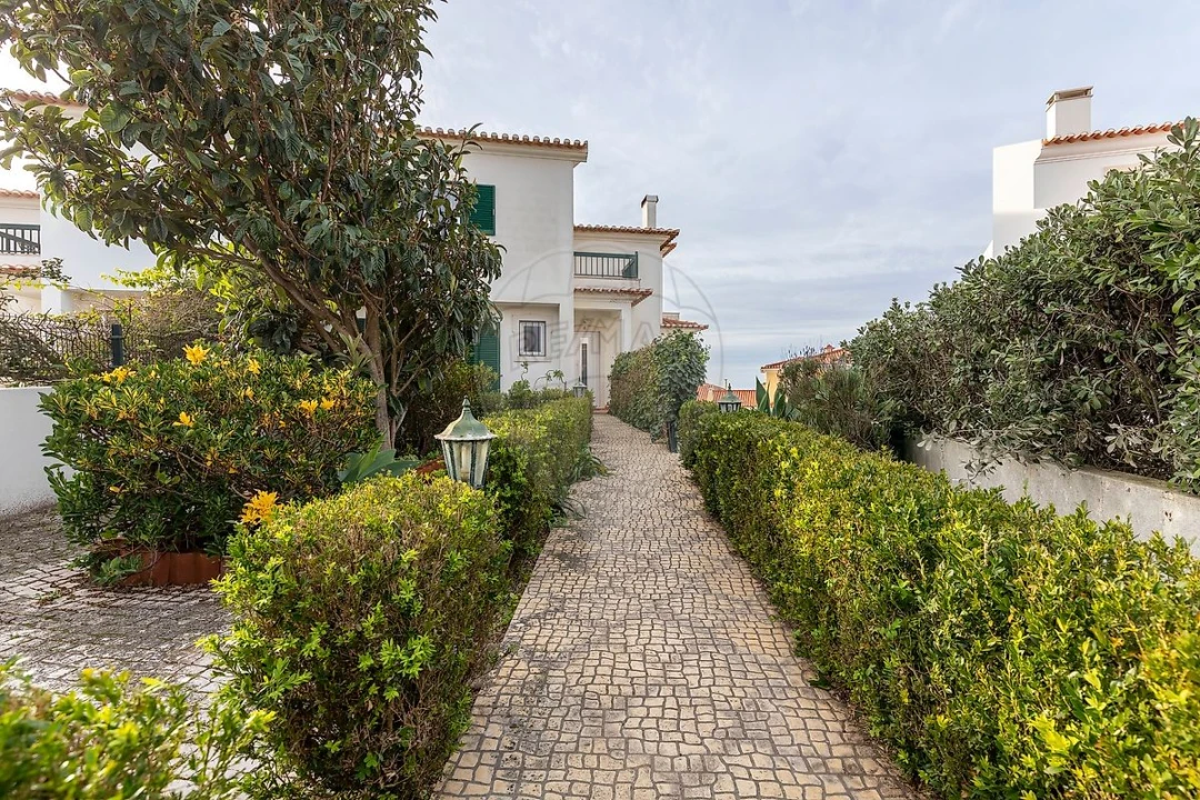 Moradia T4 para Venda em Ericeira Foto 41