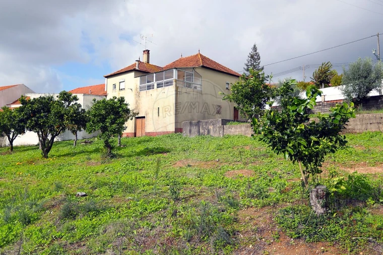 Moradia T3 para Venda em Abiul Foto 7