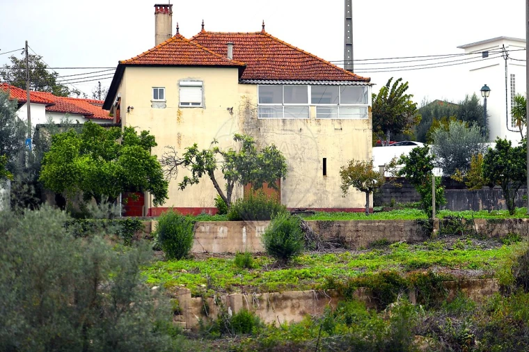 Moradia T3 para Venda em Abiul Foto 8