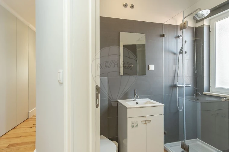 Apartamento T3 para Venda em São Vicente Foto 9