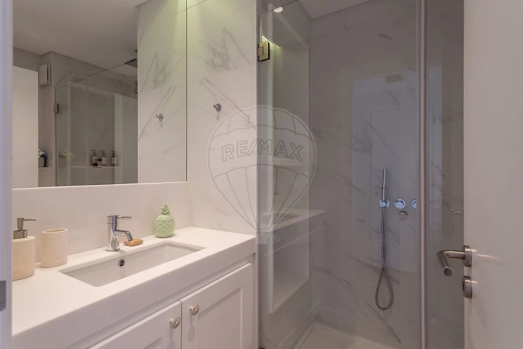 Apartamento T3 para Venda em Cascais e Estoril Foto 3