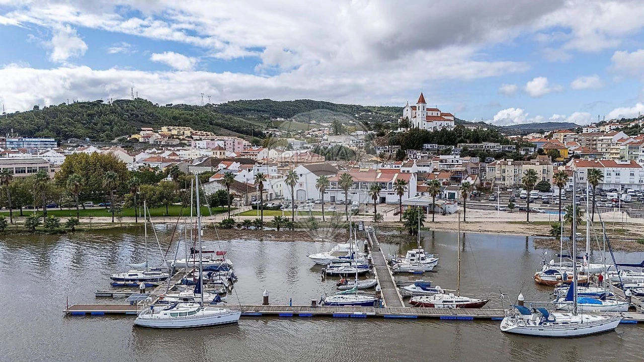 Moradia T5 para Venda em Alhandra, São João dos Montes e Calhandriz Foto 7