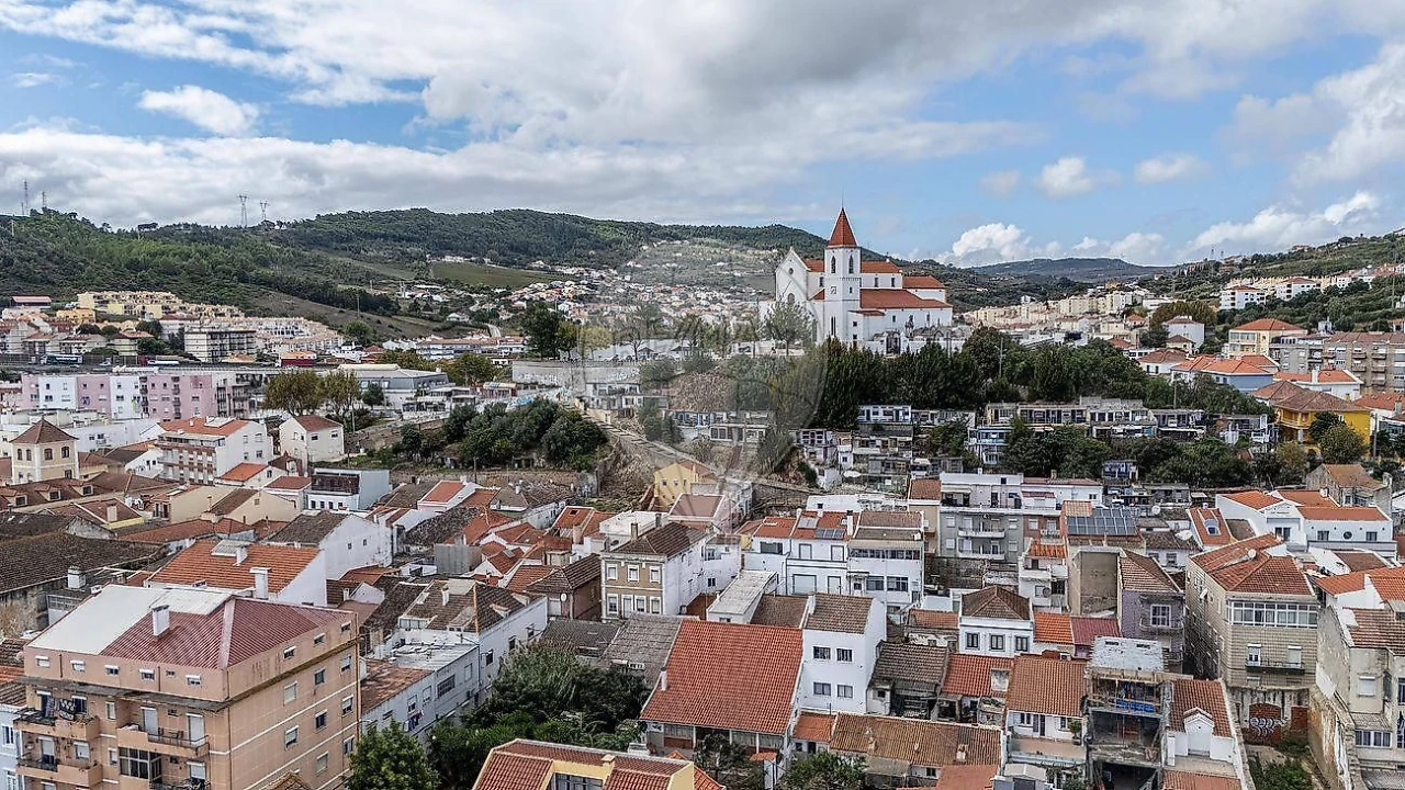 Moradia T5 para Venda em Alhandra, São João dos Montes e Calhandriz Foto 8