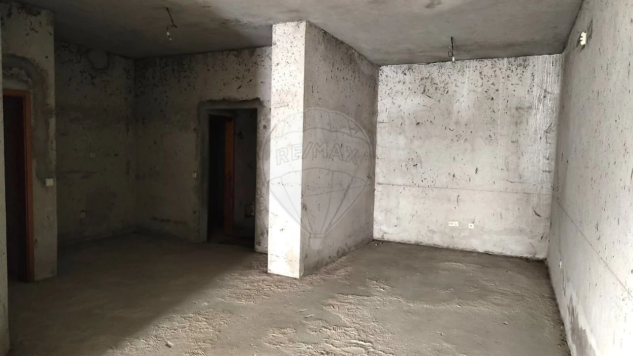 Loja para Venda em O. Azeméis, Riba-Ul, Ul, Macinhata Seixa, Madail Foto 11