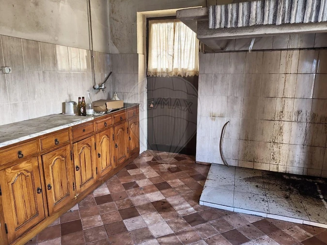 Moradia T4 para Venda em São Pedro de Castelões Foto 17