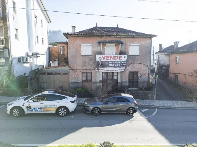 Moradia T4 para Venda em São Pedro de Castelões Foto 26