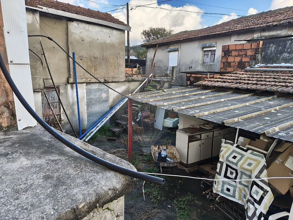 Moradia T4 para Venda em São Pedro de Castelões Foto 14