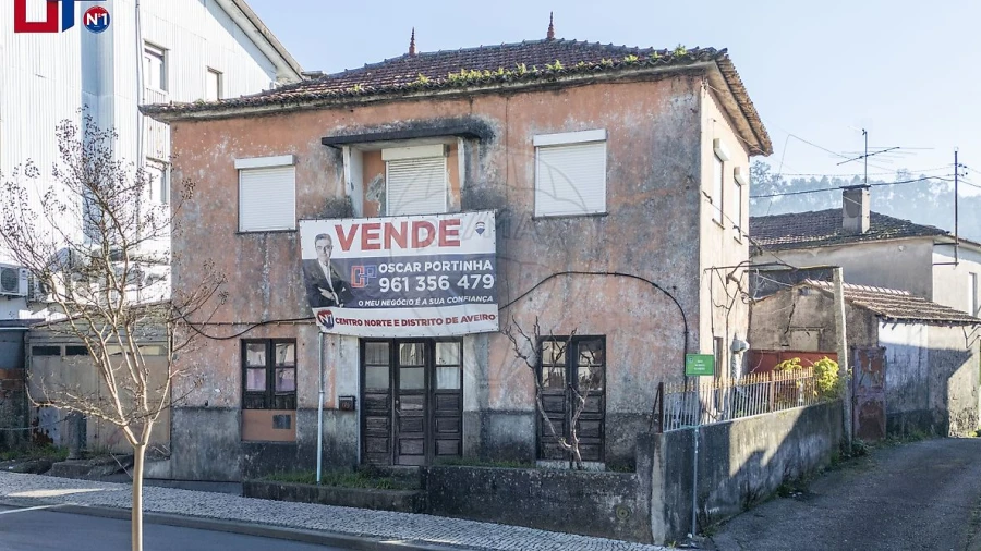 Moradia T4 para Venda em São Pedro de Castelões